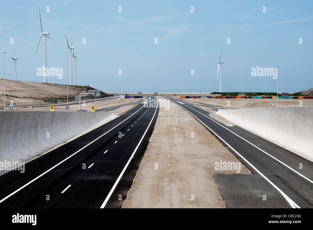 neue Teil von Holland genannt die zweiten Maasvlakte mit neuen Straße Stockfoto