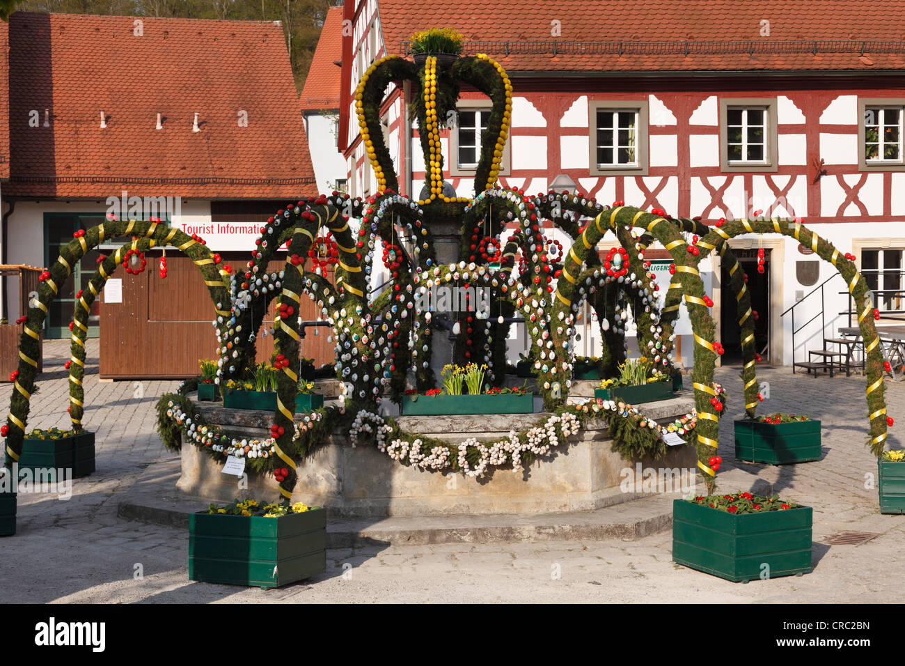 Ostern-Brunnen, Heiligenstadt, Fränkische Schweiz, Oberfranken, Franken, Bayern, Deutschland, Europa Stockfoto