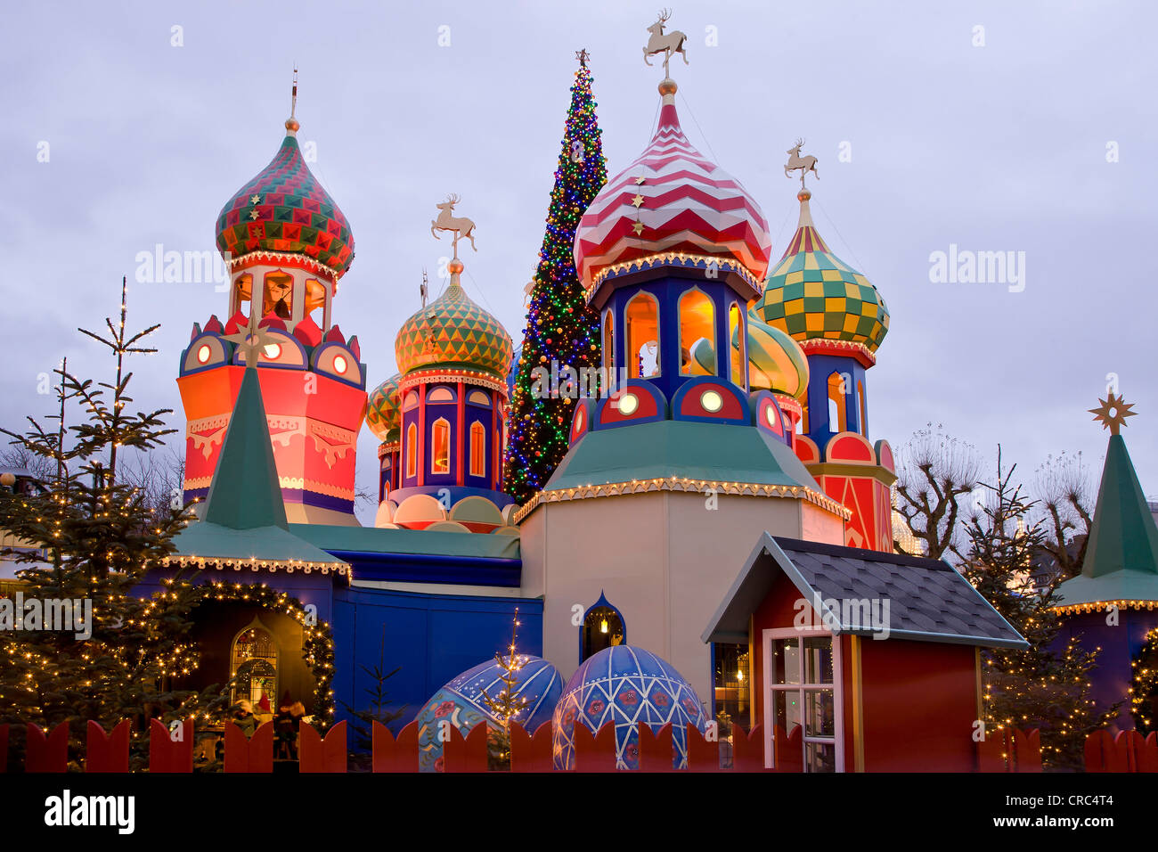 Das Thema der russischen Weihnachten in Tivoli, Kopenhagen, Dänemark, Europa Stockfoto