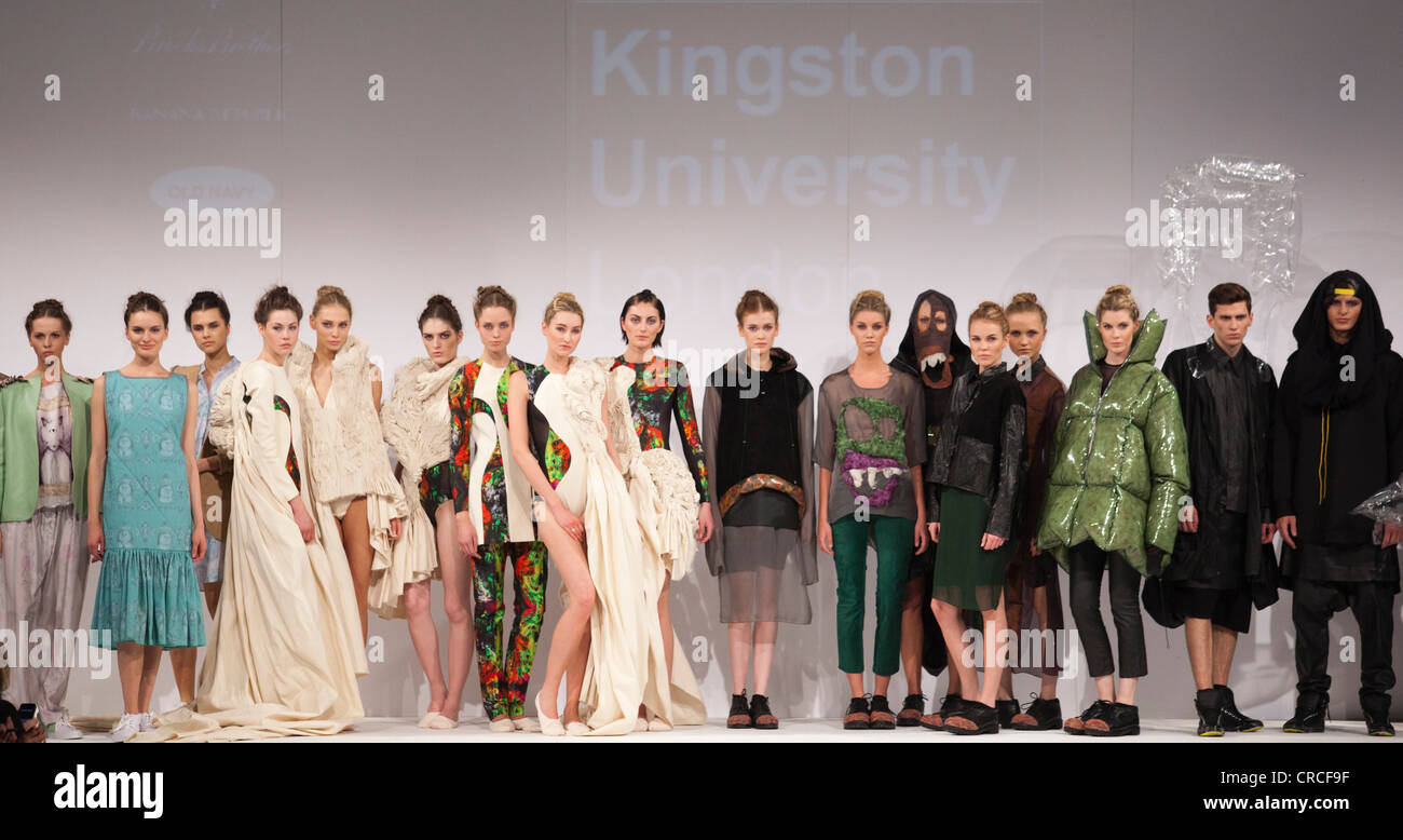 Finale von Kingston University. Graduate Fashionweek 2012 im Londoner Earls Court. Stockfoto