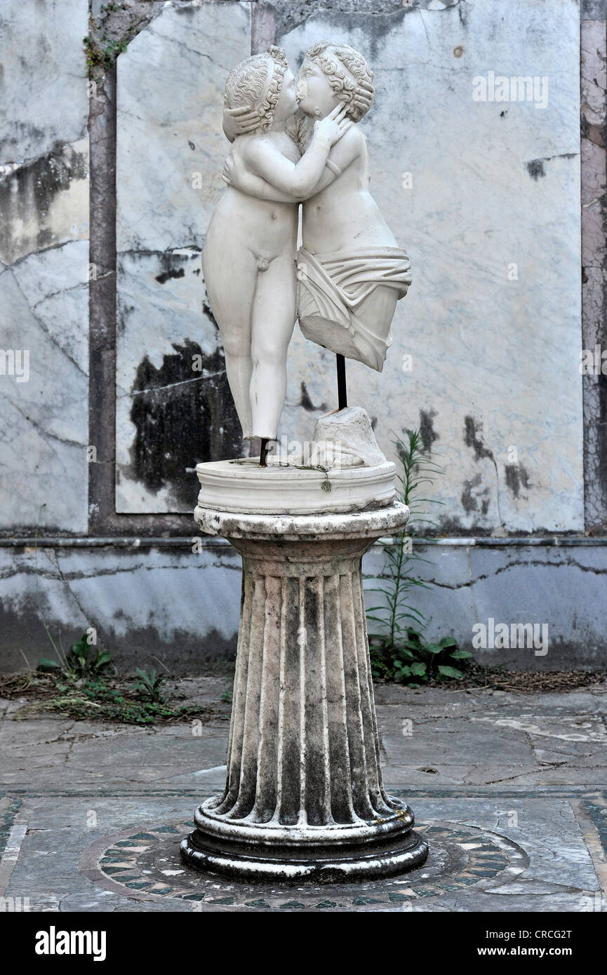 Statue von Amor und Psyche, Ausgrabungsstätte Ostia Antica, alten Hafen Stadt von Rom, Lazio, Italien, Europa Stockfoto