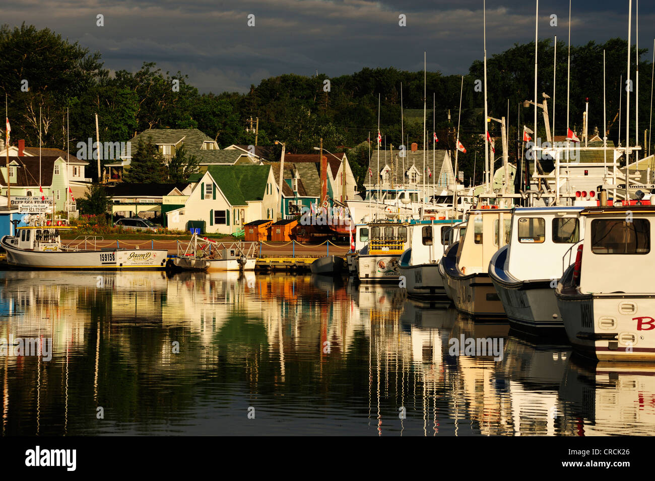 Boote im Hafen von North Rustico, Prince Edward Island, Kanada, Nordamerika Stockfoto