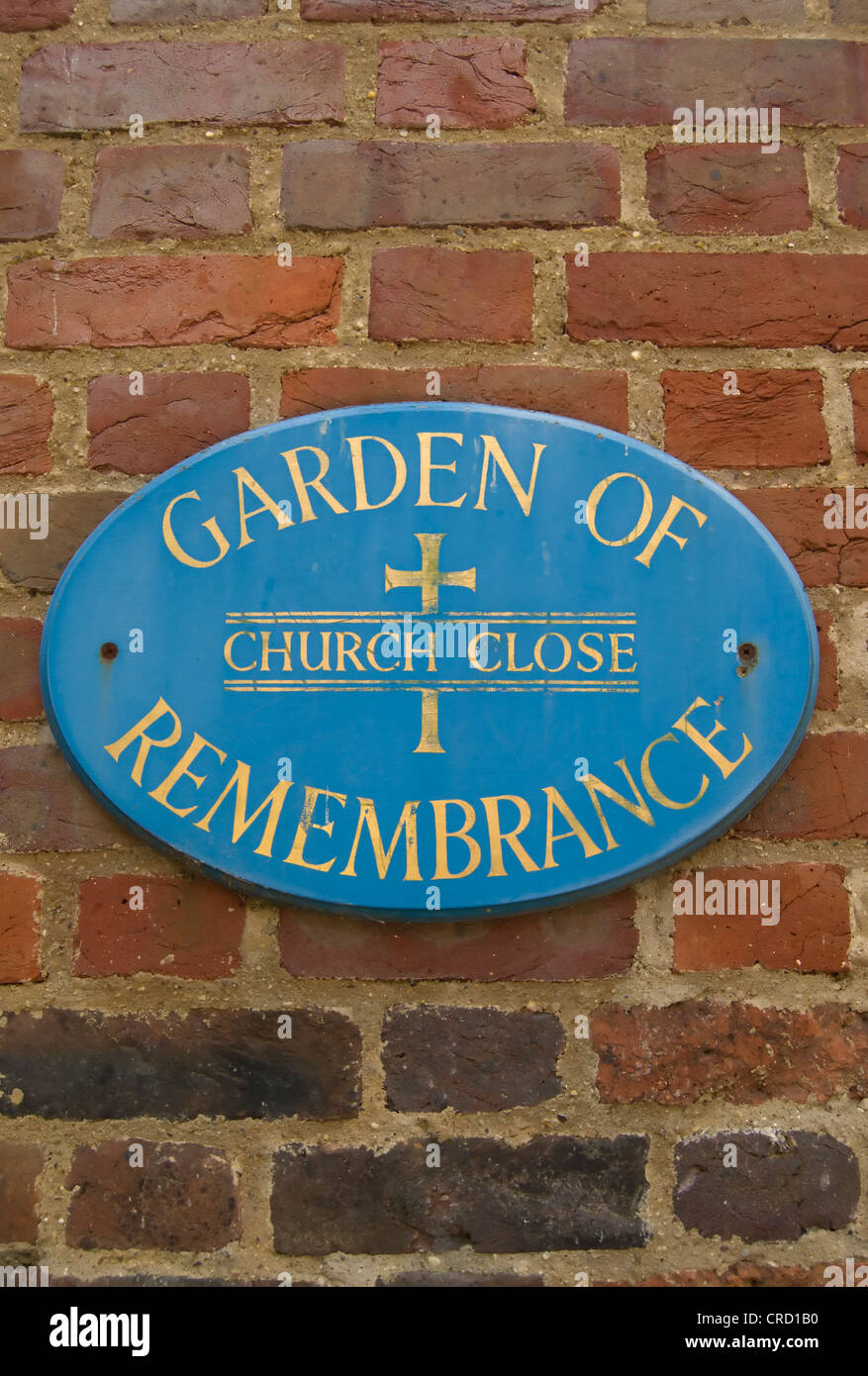 Garten der Erinnerung-Schild am St.-Nikolaus-Kirche, Thames Ditton, Surrey, england Stockfoto