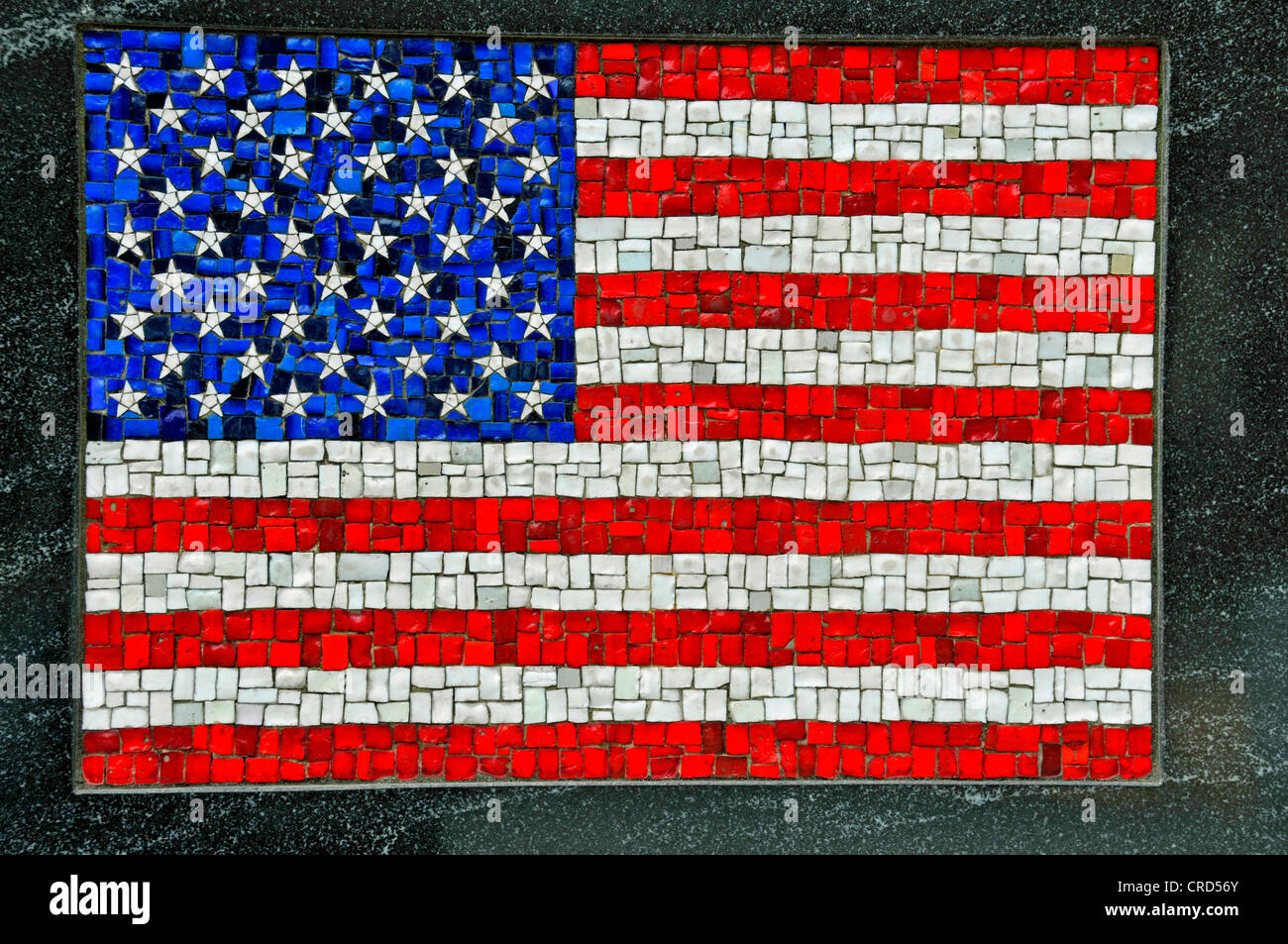 Mosaik-Flagg der USA als Denkmal im Financial District - Denkmal der Universal Soldier, USA, New York City, Manhattan Stockfoto