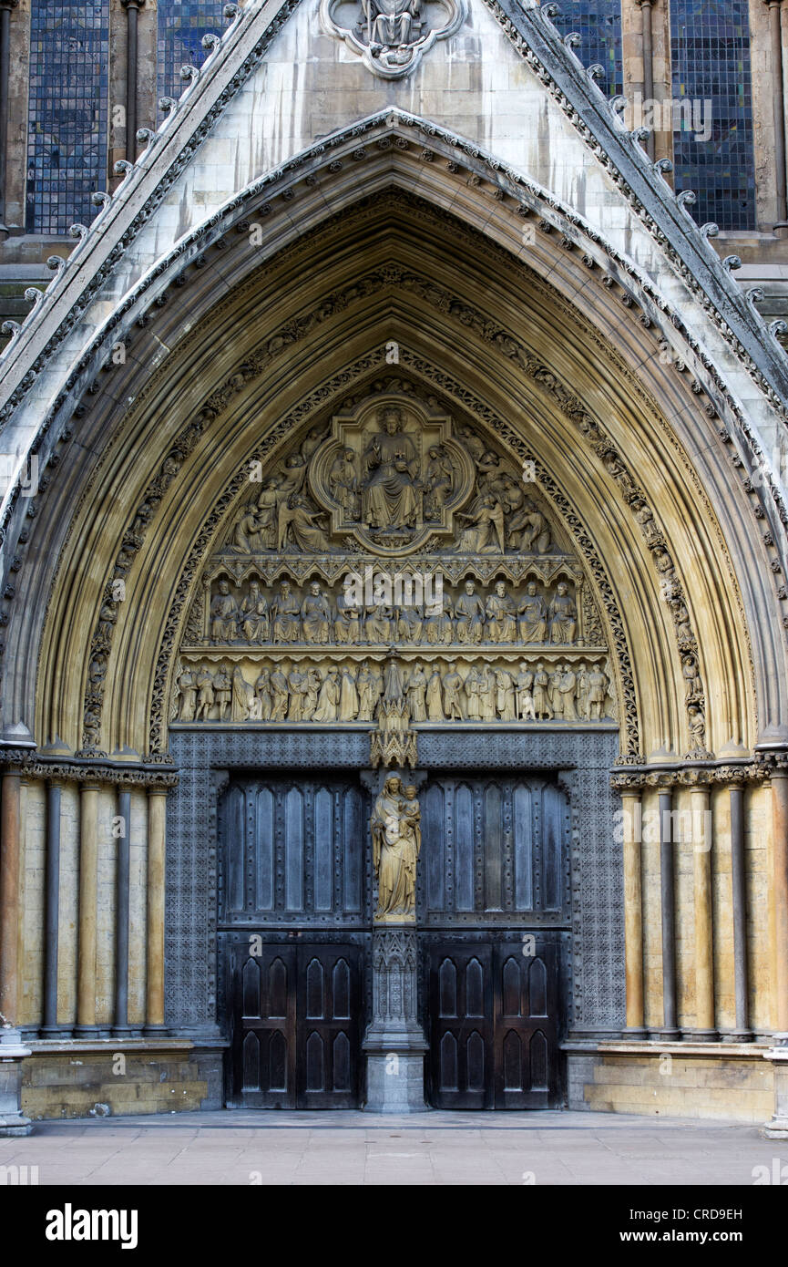 Eingang Nord Skulpturen. Westminster Abbey. London. England Stockfoto