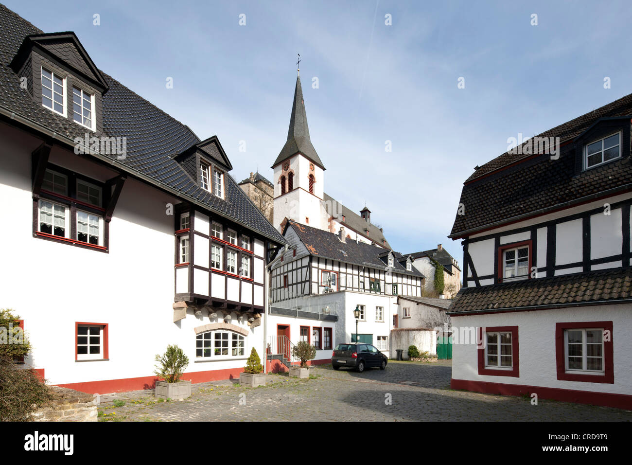 Altstadt von Blankenheim, Mariä Himmelfahrt, Blankenheim, Eifel, Nordrhein-Westfalen, PublicGround Stockfoto