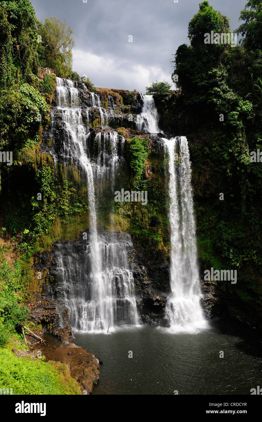 Großen Wasserfall, Tad Yuang, Bolaven Plateau, Laos, Südostasien, Asien Stockfoto