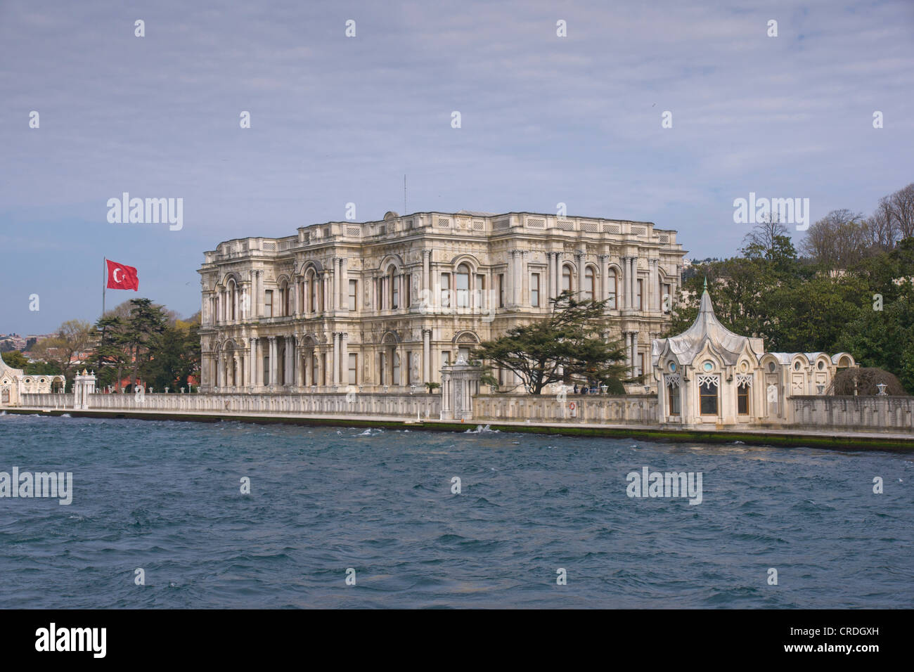 Beylerbeyi-Palast, Beylerbeyi Sarayi, der Sommerpalast des Sultans, asiatischen Ufer des Bosporus, Istanbul, Türkei Stockfoto