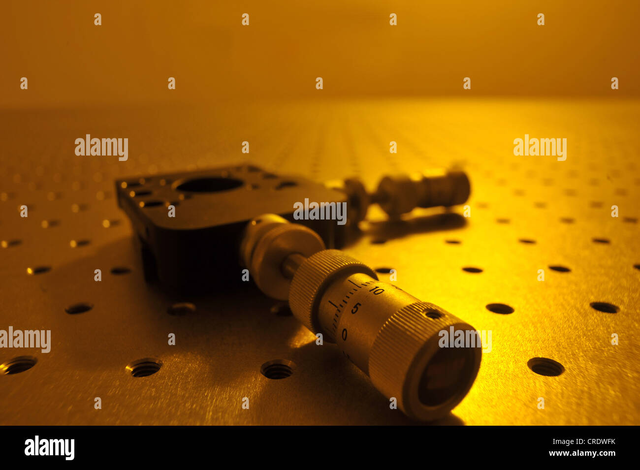 Mikrometer in einem Optik-Labor Stockfoto