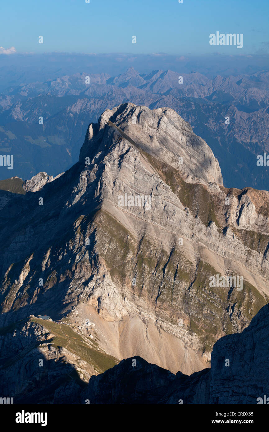 Blick auf Mount Altmann aus Mt Säntis im Alpstein Reichweite, Schweiz, Europa Stockfoto