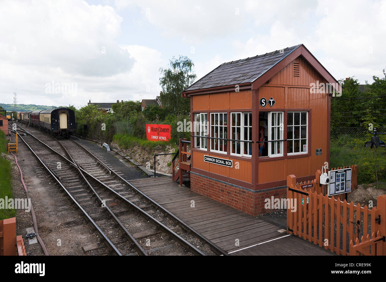 Alten Stellwerk Chinnor Station auf der Chinnor und Prinzen Risborough Railway Oxfordshire Großbritannien UK Stockfoto