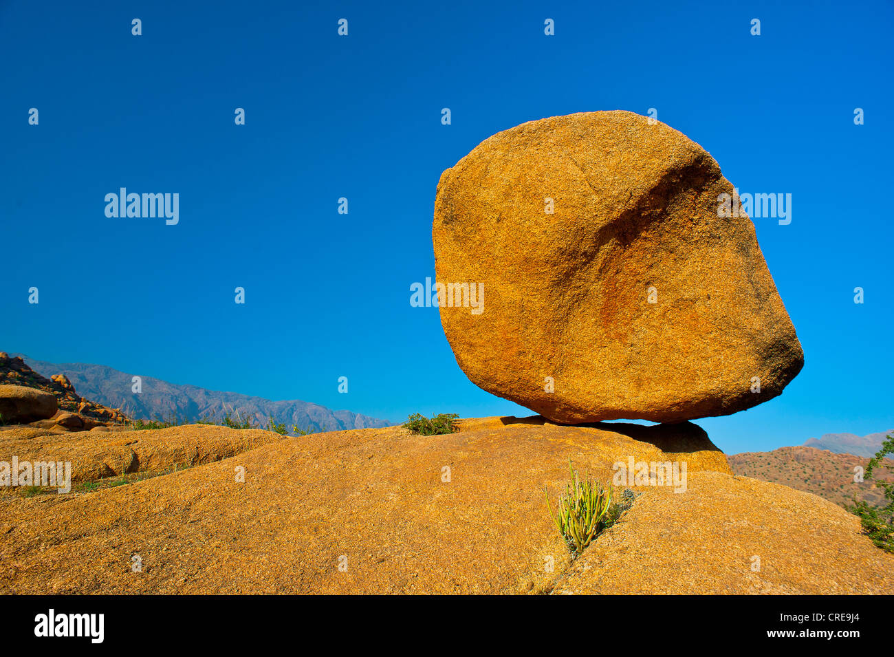 Riesiger Felsblock aus Granit in der Anti-Atlas, Südmarokko, Afrika Stockfoto