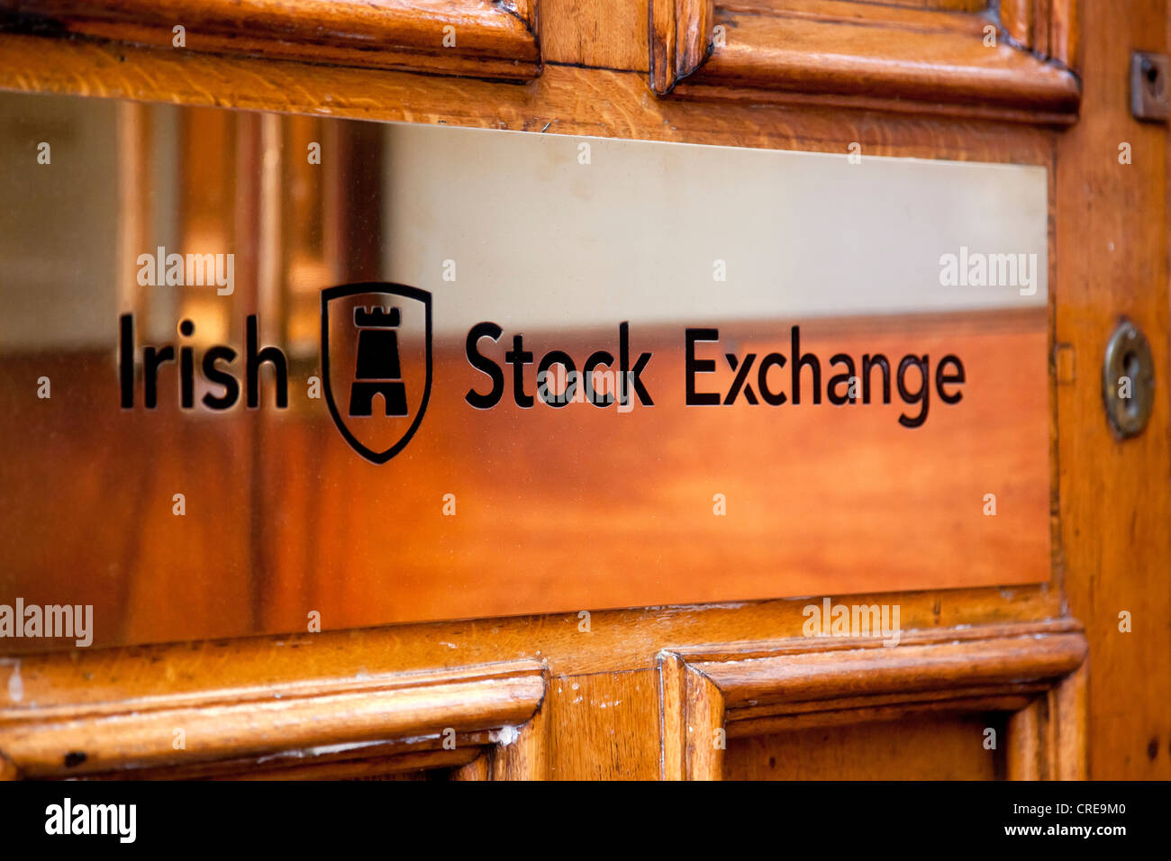 Schriftzug an der Tür der irischen Börse, Bezirk Temple Bar, Dublin, Irland, Europa Stockfoto