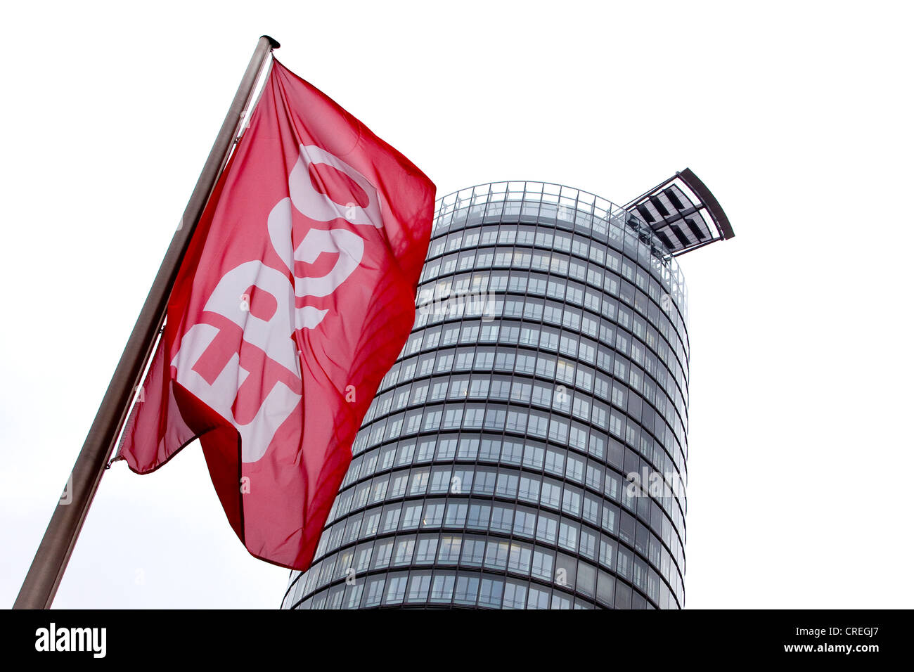 Hauptsitz und Flagge von Ergo Insurance Group AG, Düsseldorf, Nordrhein-Westfalen, Deutschland, Europa Stockfoto