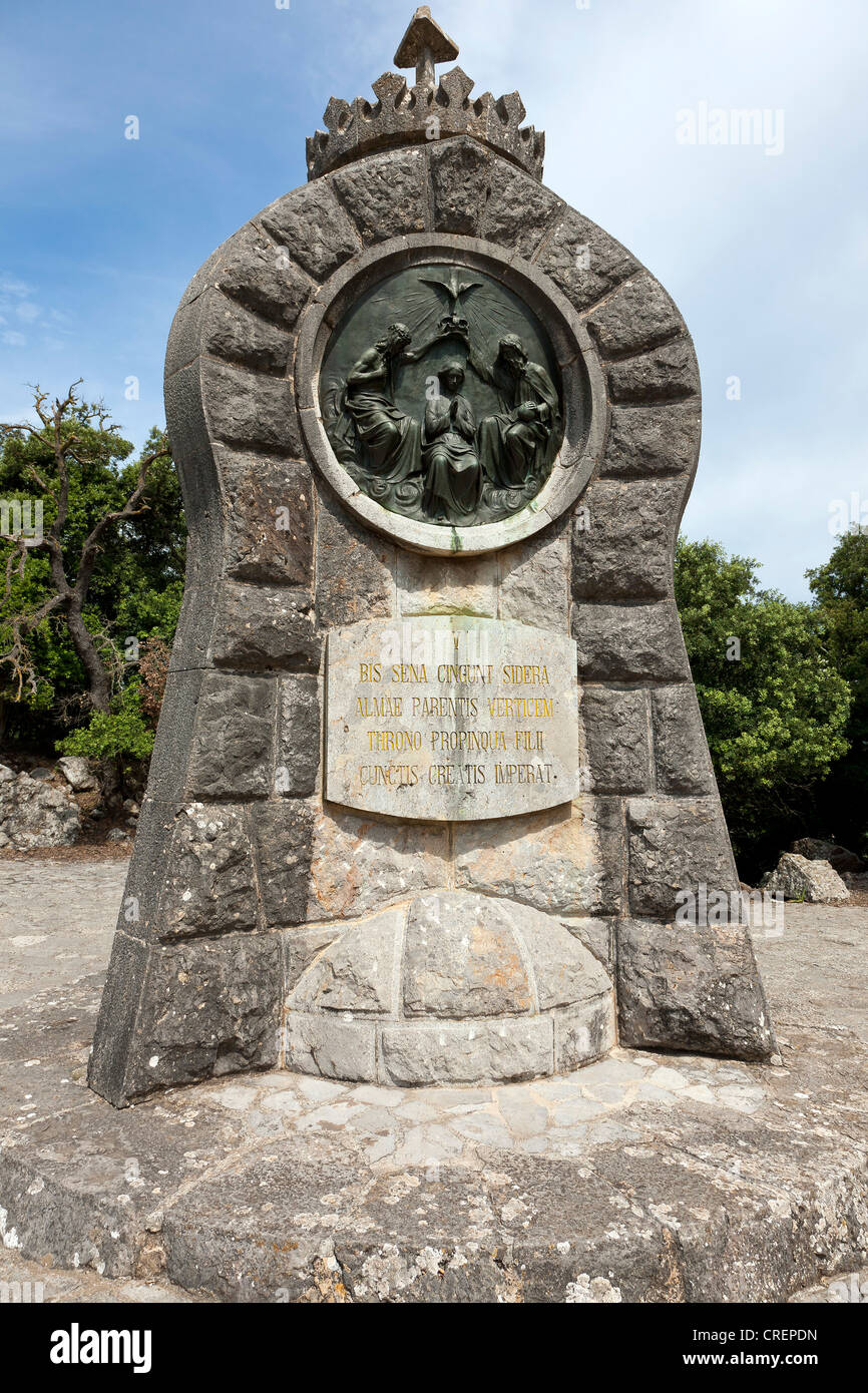 Gedenkstein, Station, in der Nähe des Klosters Lluc, Mallorca, Balearen, Spanien, Europa Stockfoto