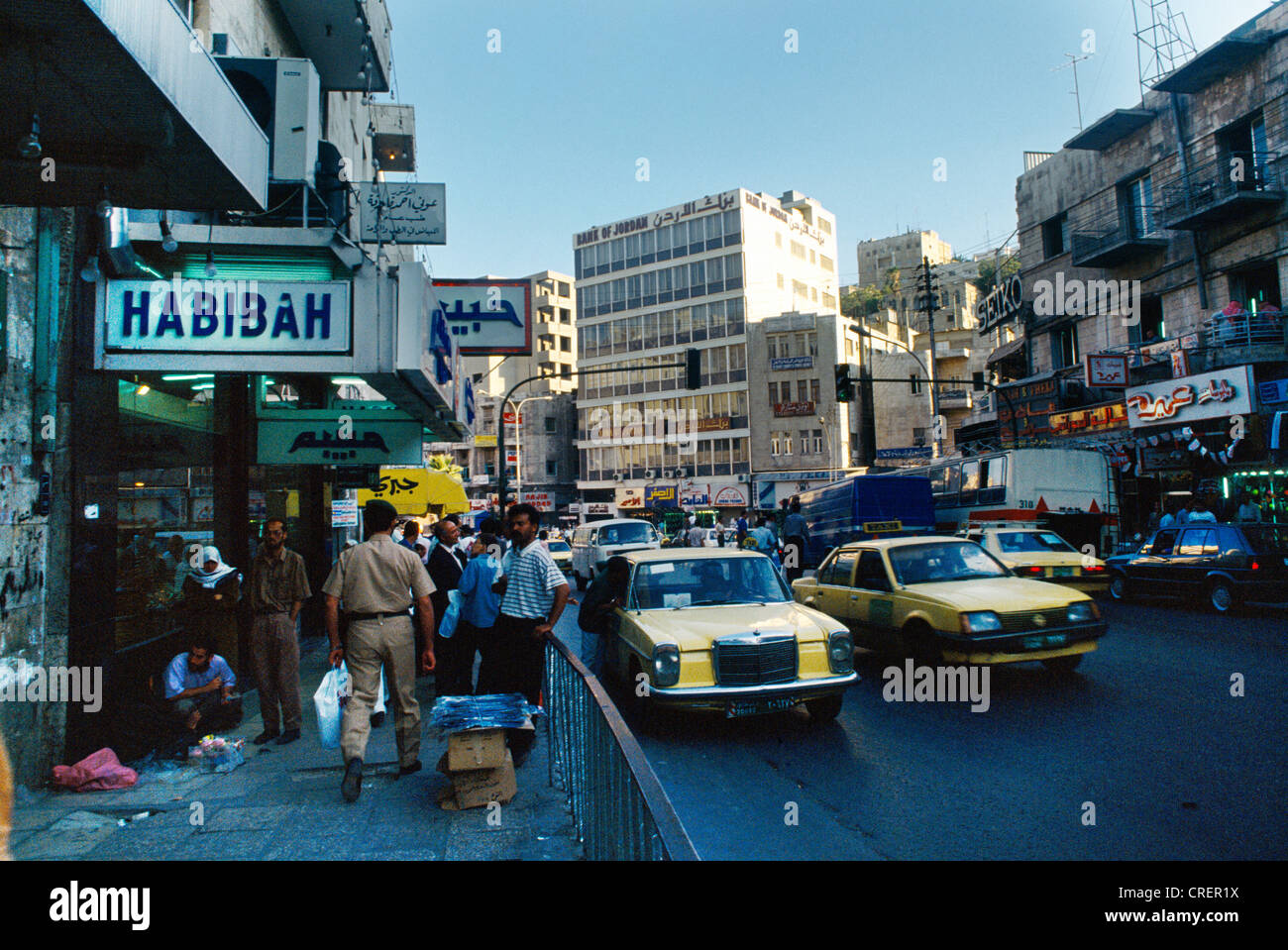 Amman Jordanien Downtown beschäftigt Straßenszene Massen von Menschen