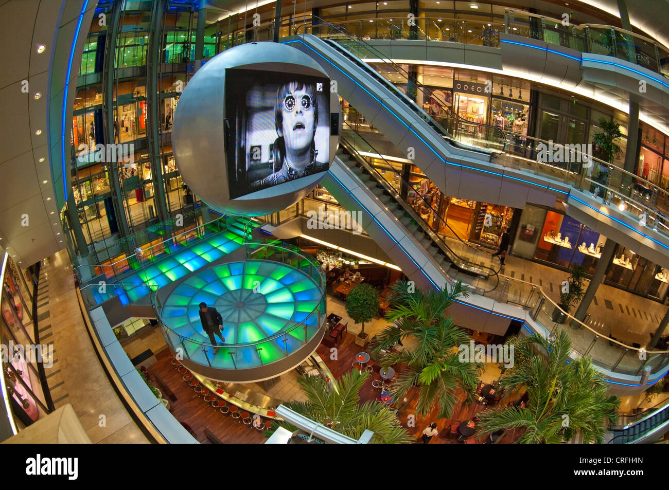 Düsseldorf - Sevens shopping Mall, Königsallee, Düsseldorf, Deutschland Stockfoto