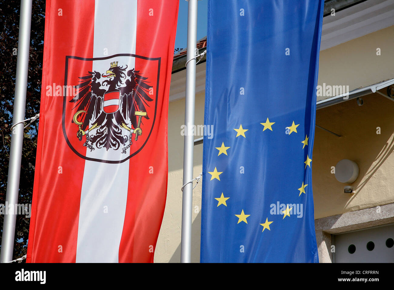 Flagge der Europäischen Union und Österreich Stockfoto