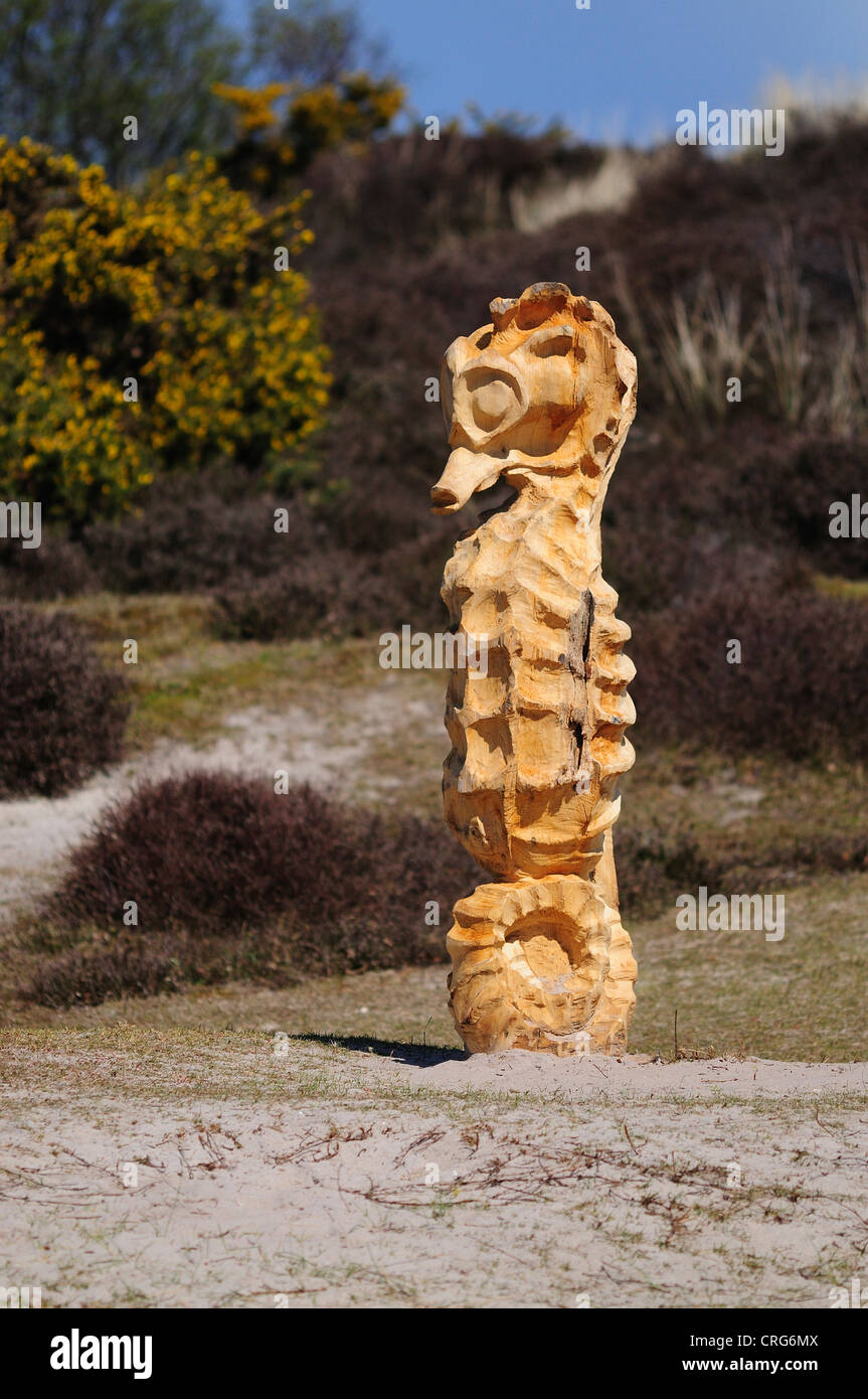 Eine hölzerne Seepferdchen-Skulptur am Studland Heide Dorset UK Stockfoto