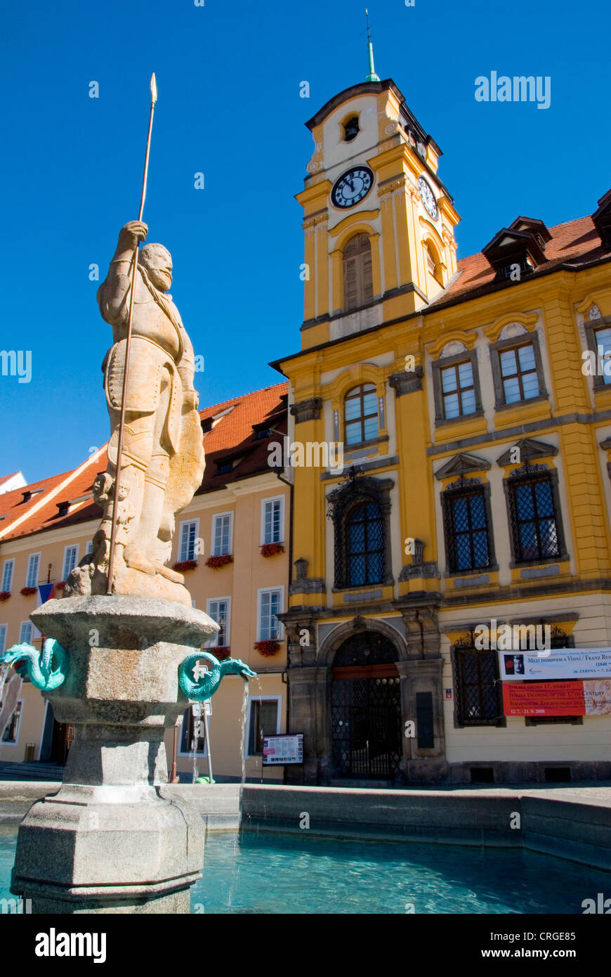 Brunnen von Ritter Roland, neues Rathaus, Tschechien, Cheb (Eger) Stockfoto