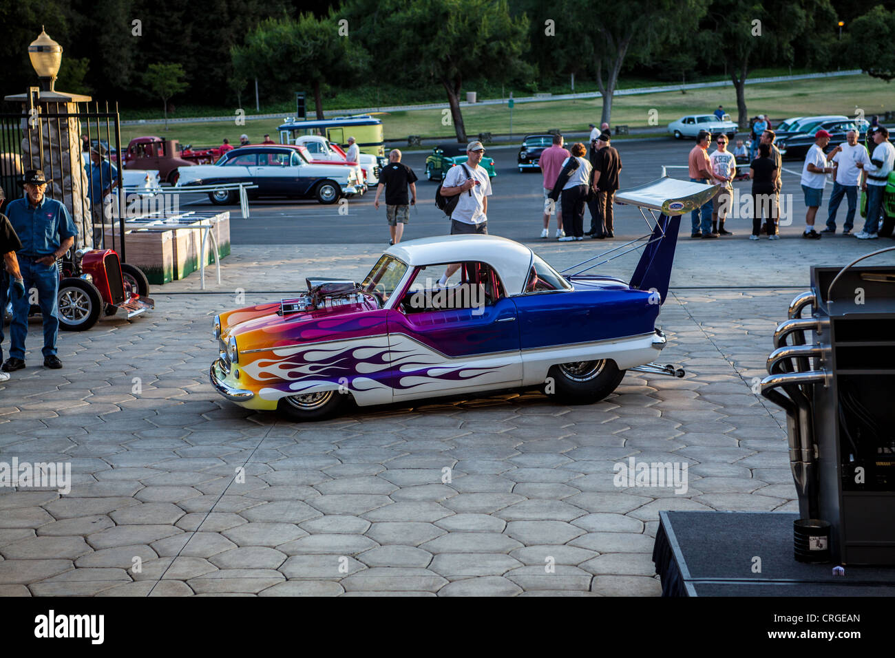 Hot Rods, Dragster, Sportwagen und Land Speed Record Autos im Wally Parks NHRA Museum in Pomona Kalifornien Stockfoto