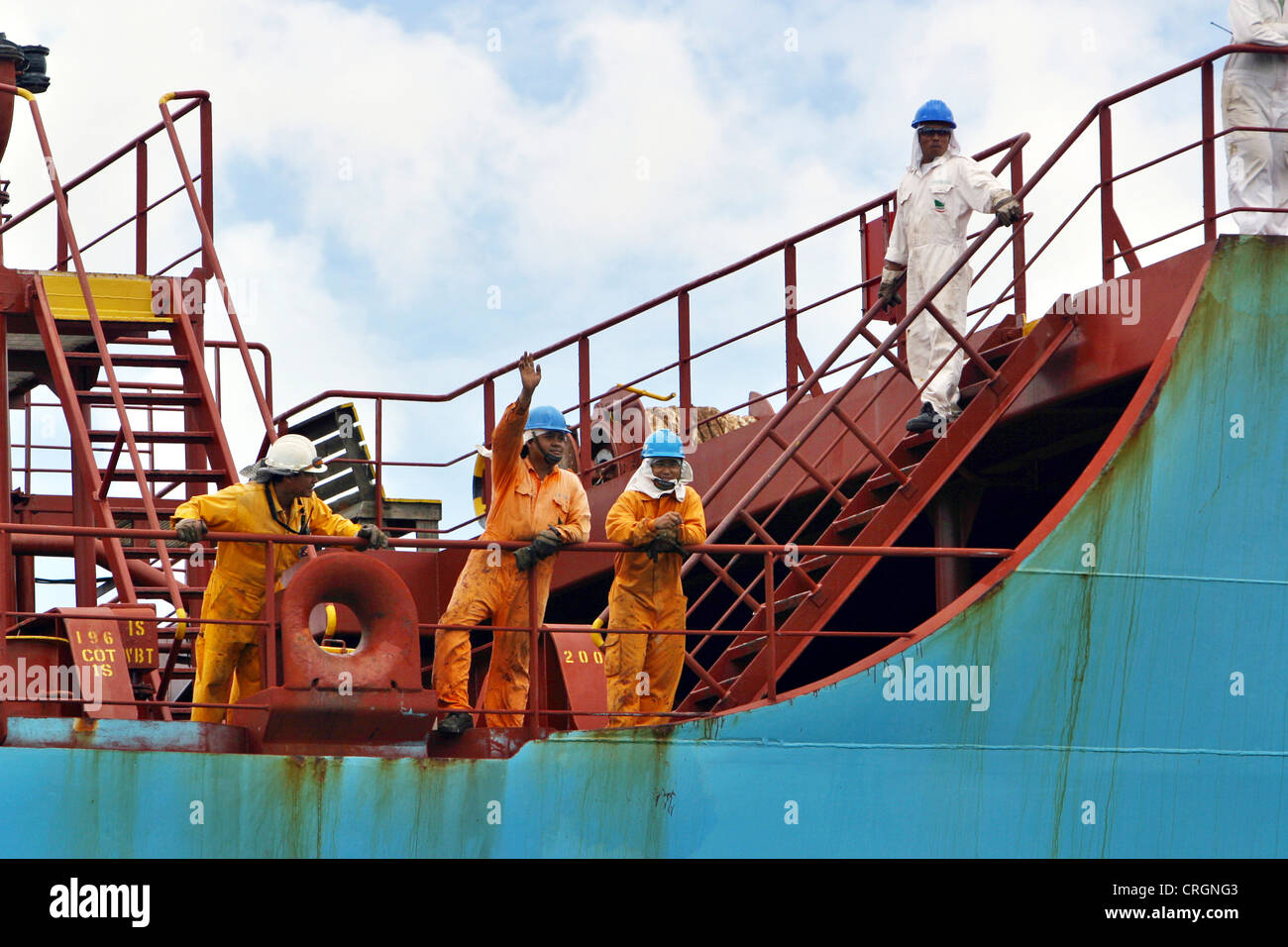 asiatische Seeleute auf einen Transport versenden, Niederländische Antillen, Curacao, Punda, Willemstad Stockfoto