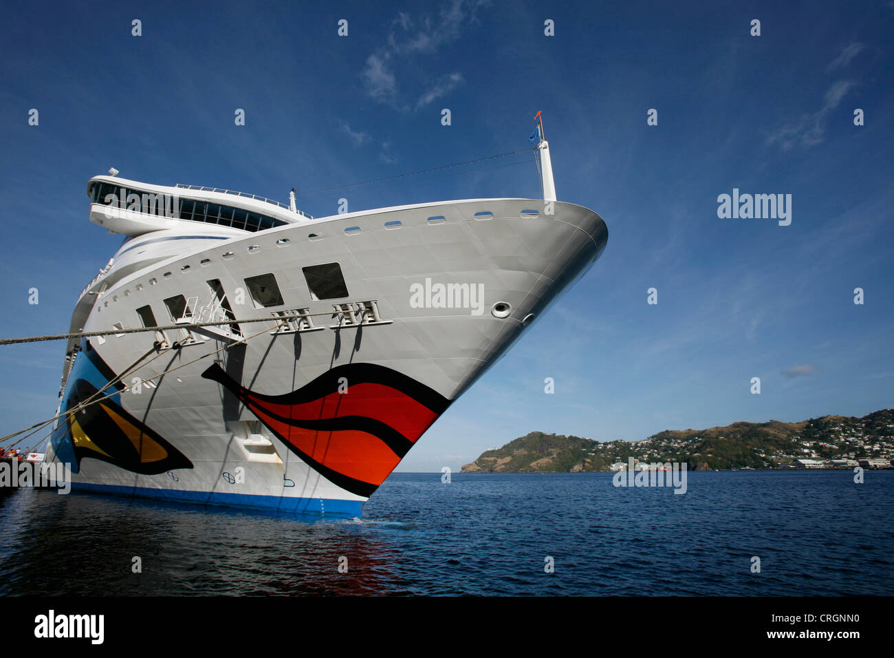verankerte Kreuzfahrtschiff AIDAaura am Pier, Niederländische Antillen, Curacao, Willemstad Stockfoto