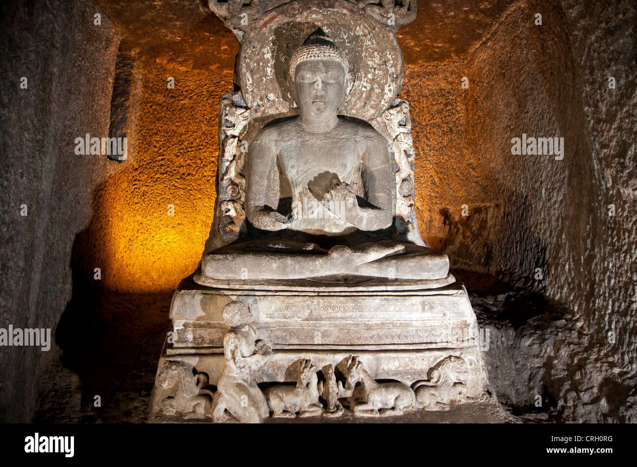 Buddha-Statue. Ajanta Höhlen. Maharashtra. Indien Stockfoto