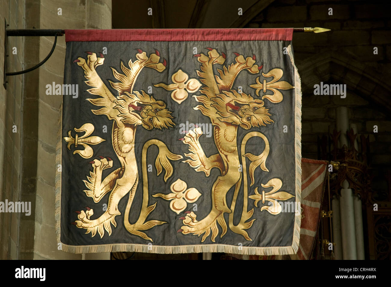 Strumpfband Banner von Feldmarschall Bernard Montgomery in St Mary Collegaite Kirche Warwick England hängen Stockfoto