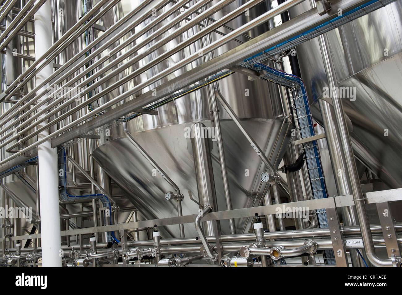 Gärtanks, Glatthai Kopf Brauerei, Milton, Massachusetts, USA Stockfoto