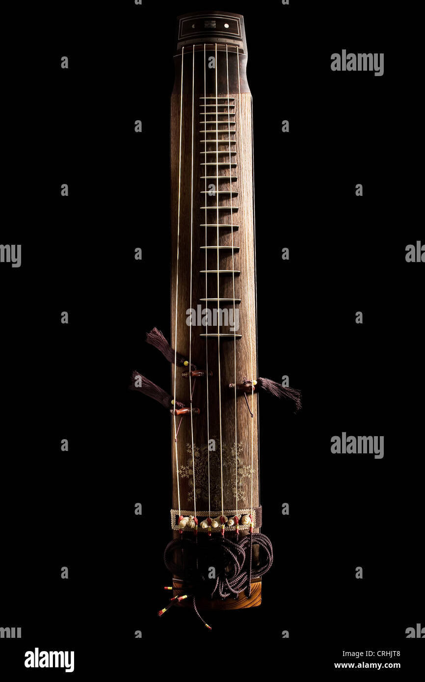 Geomungo Koreanische Traditionelle Musikinstrument Stockfotografie Alamy