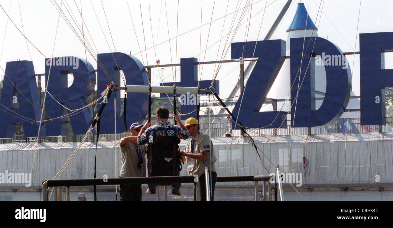 Berlin, Deutschland, ARD, ZDF + hinter einem Ballonfahrer Stockfoto