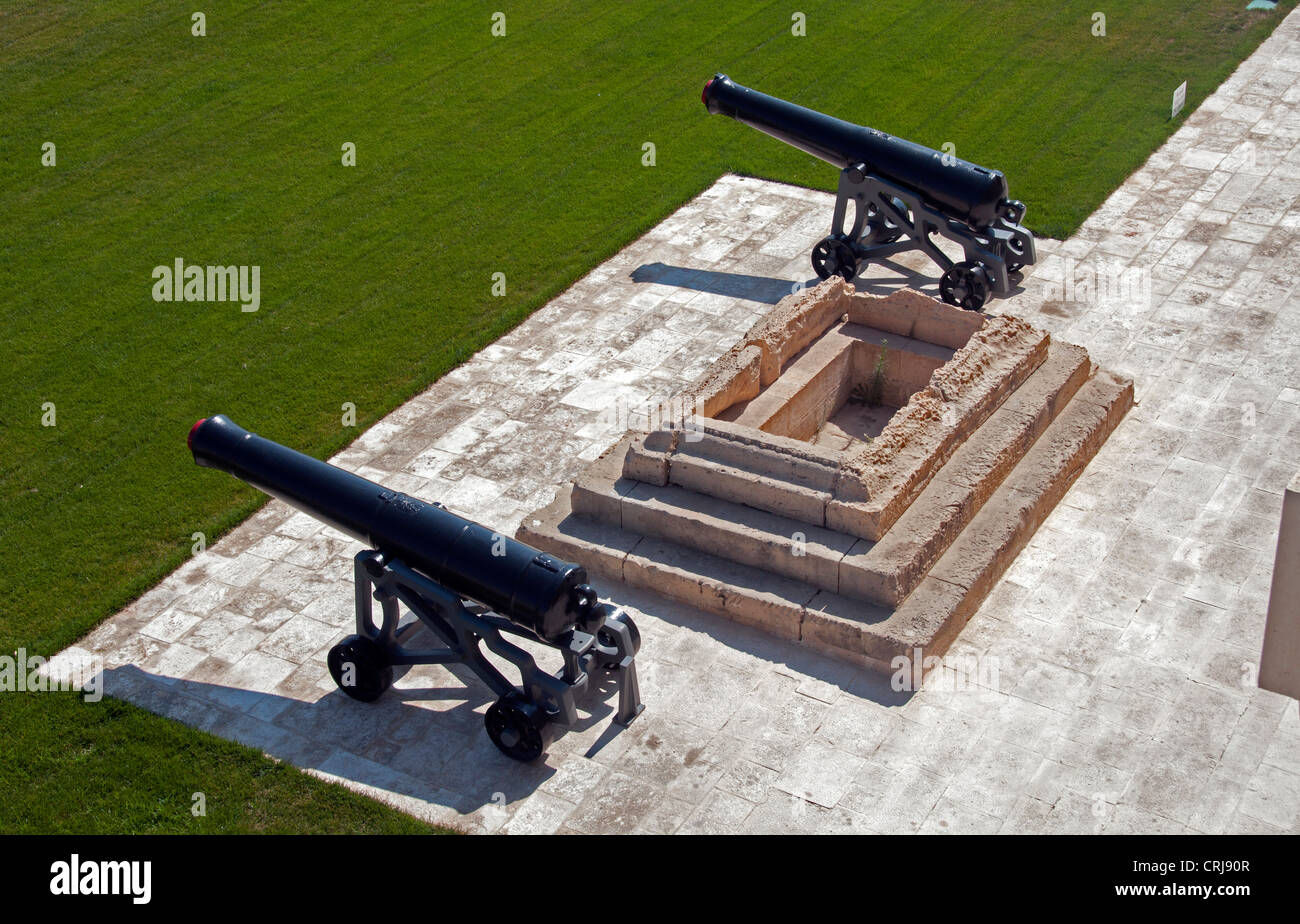 Kanone im Hafen von Valetta auf Malta Stockfoto