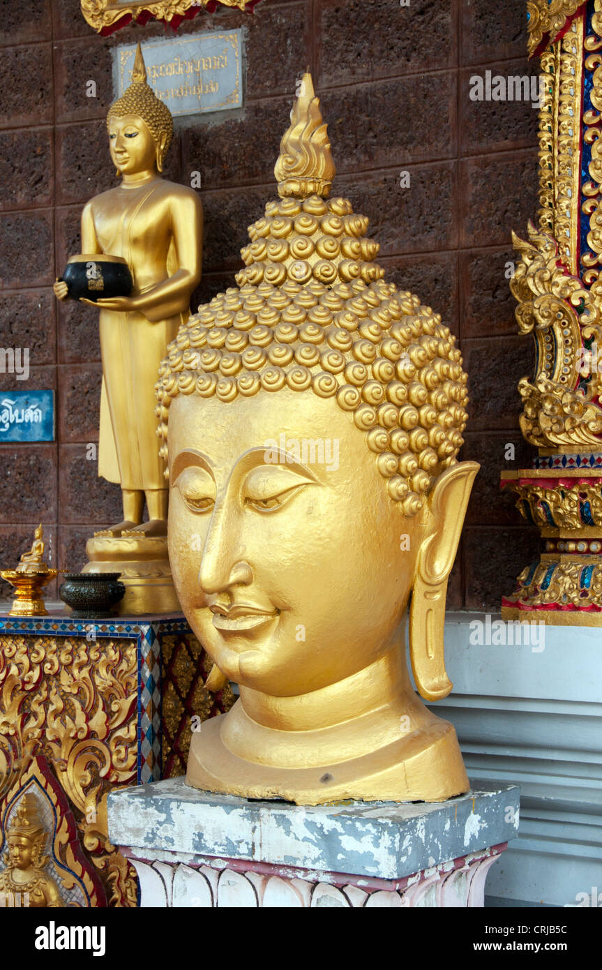 Kopf aus goldener Budda in bangkok Stockfoto