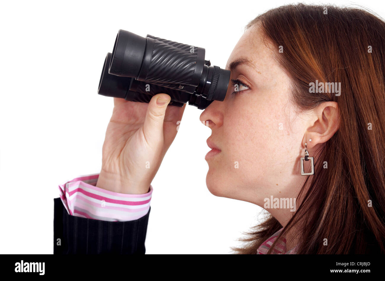junge Geschäftsfrau Blick durch ein Fernglas Stockfoto