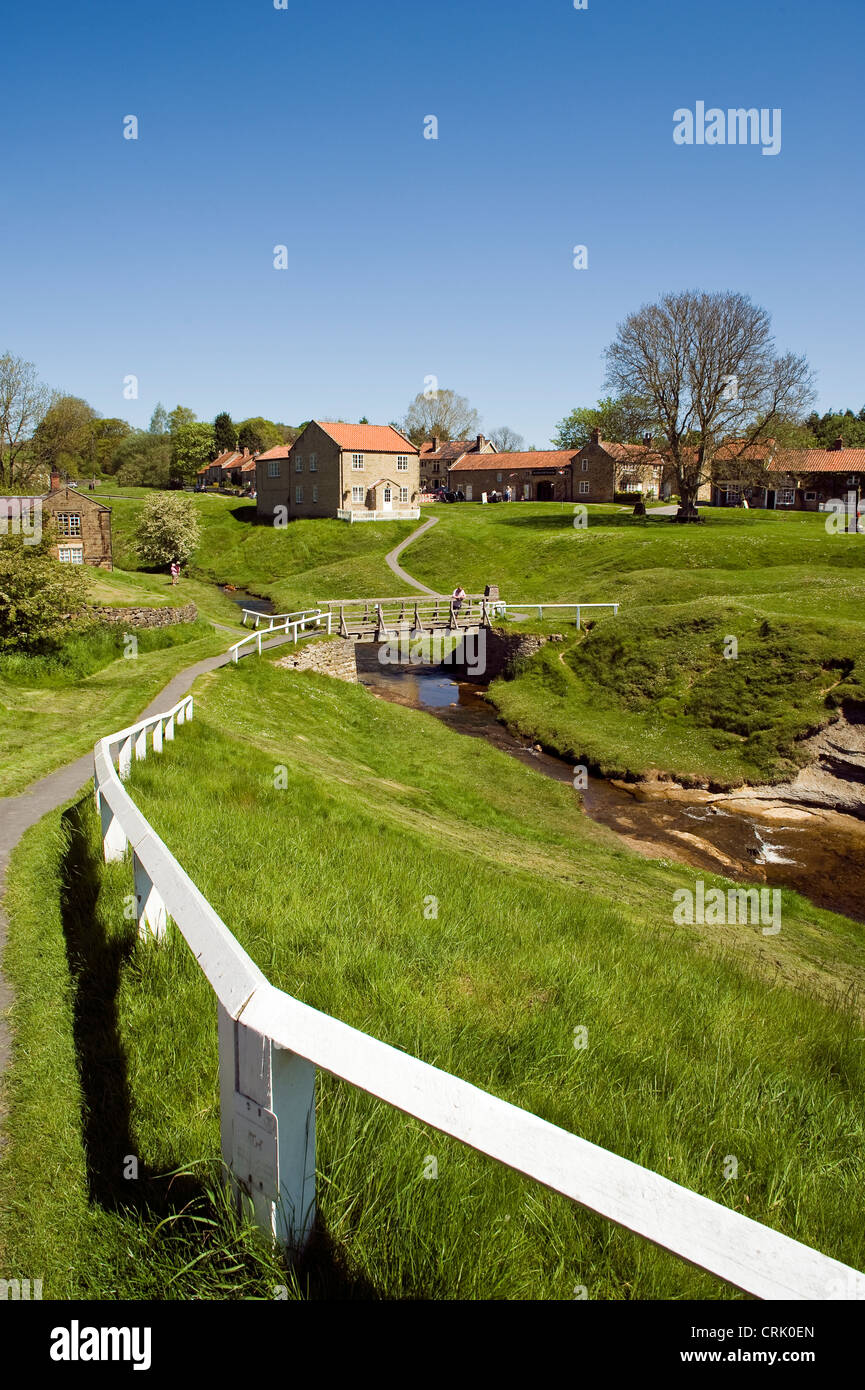 Traditionelle Steinhäuser Hutton-Le-Hole, North Yorks Moors Nationalpark, Yorkshire, England Stockfoto
