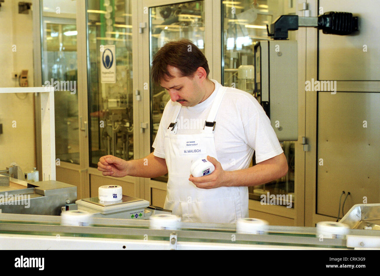 Hamburg, Produktion bei der Beiersdorf AG (z. B. Nivea) Stockfoto