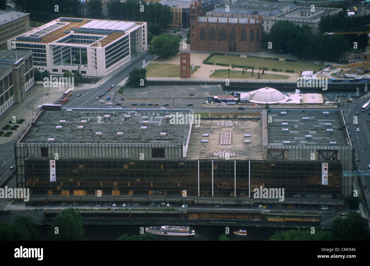 Palast der Republik, hinter Auswärtiges Amt Stockfoto