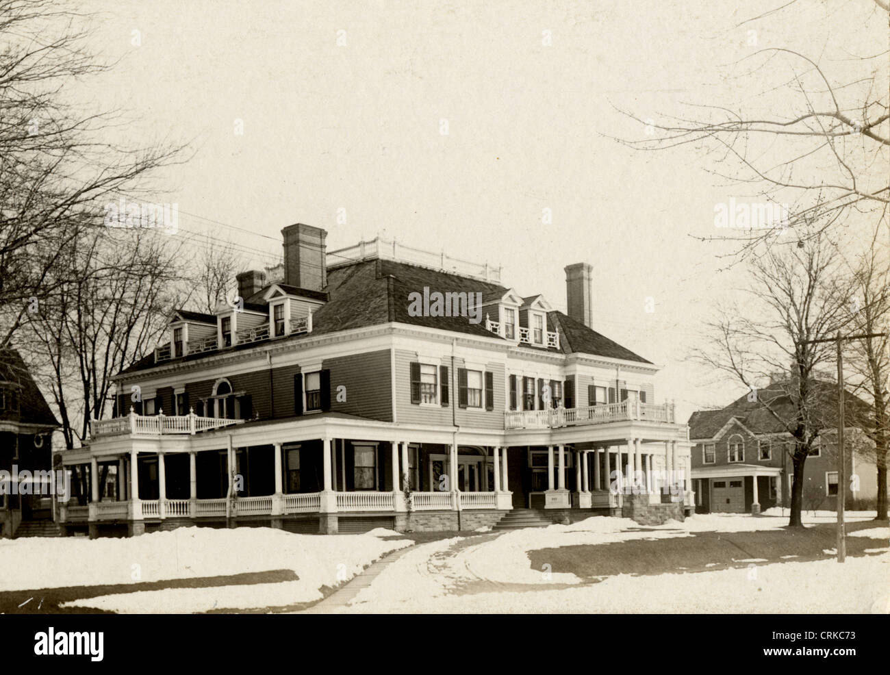 Immense Colonial Revival Herrenhaus Stockfoto