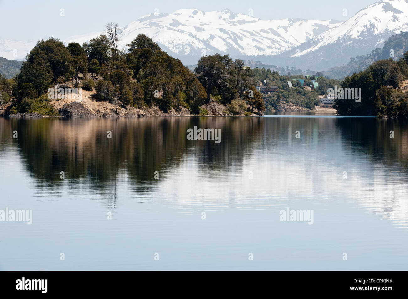 Blick auf den Lago Aluminé von Villa Pehuenia Straße 43 Neuquén Argentinien Südamerika Stockfoto