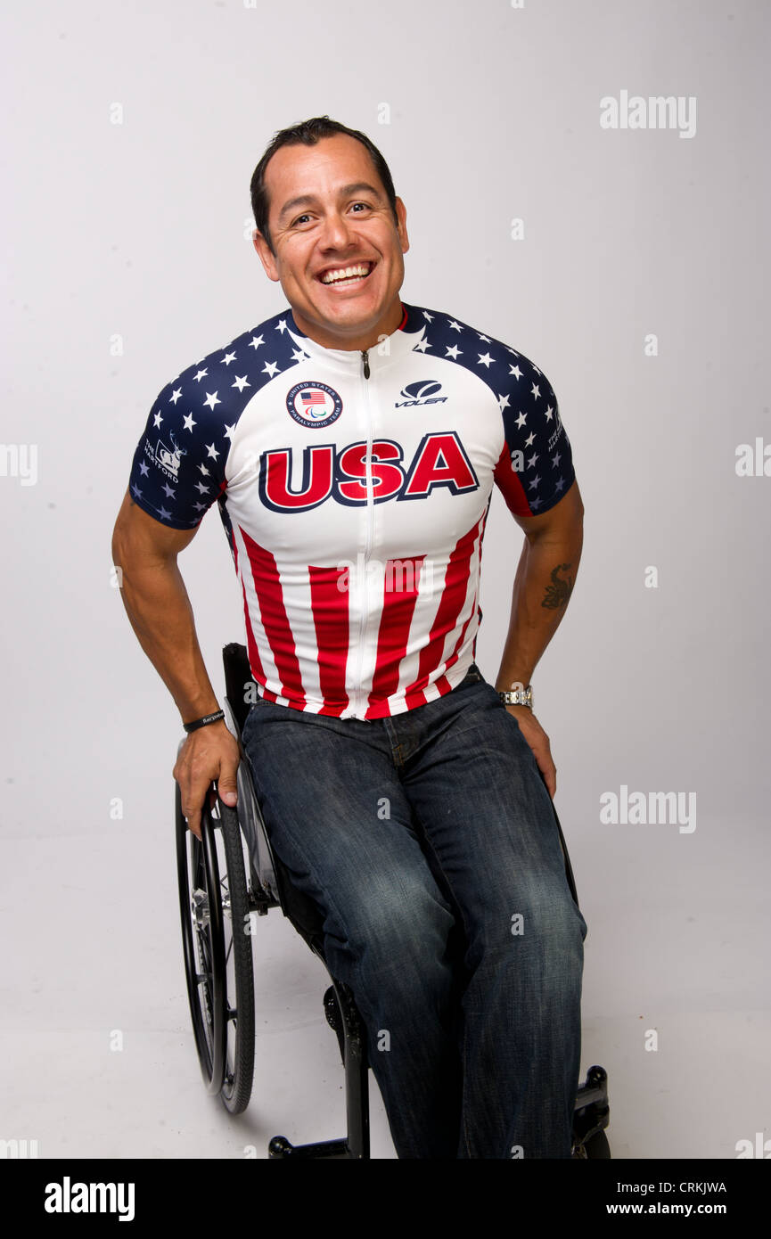 Paralympische Radsport Teammitglied Oz Sanchez auf dem Team USA Mediengipfel in Dallas, TX im Vorfeld der Olympischen Spiele 2012 in London. Stockfoto