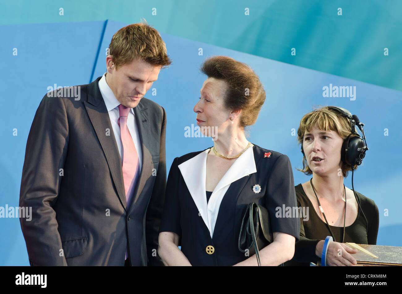 Princess Royal (Prinzessin Anne) und Jake Humphry BBC-Moderator "1 Jahr vor" London 2012 Olympics Trafalgar Square Stockfoto