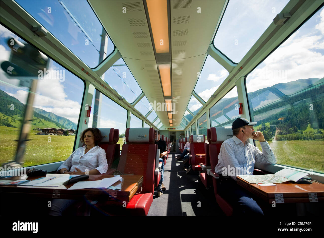 Schweiz, Kanton Wallis, Glacier express, Touristen Stockfoto
