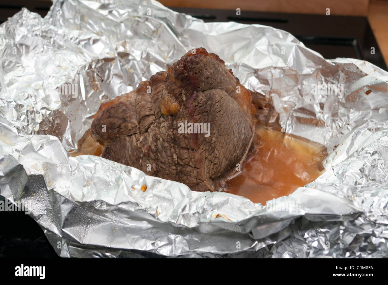 Fuge von gekochtem Rindfleisch Braten Abendessen am Sonntag Stockfoto