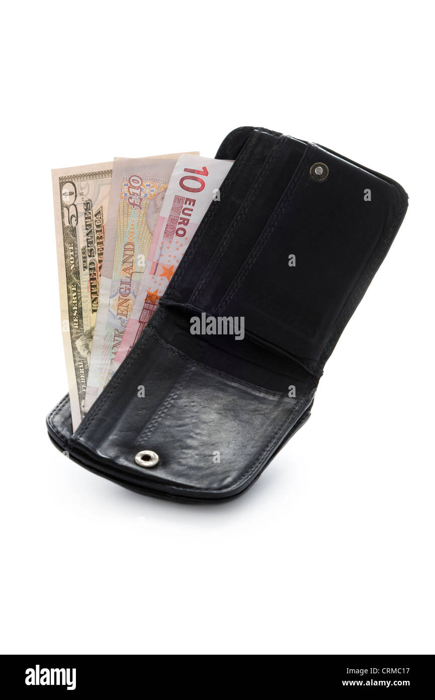 Öffnen Sie Brieftasche mit Dollar Pfund und Euro Noten isoliert auf weiss Stockfoto