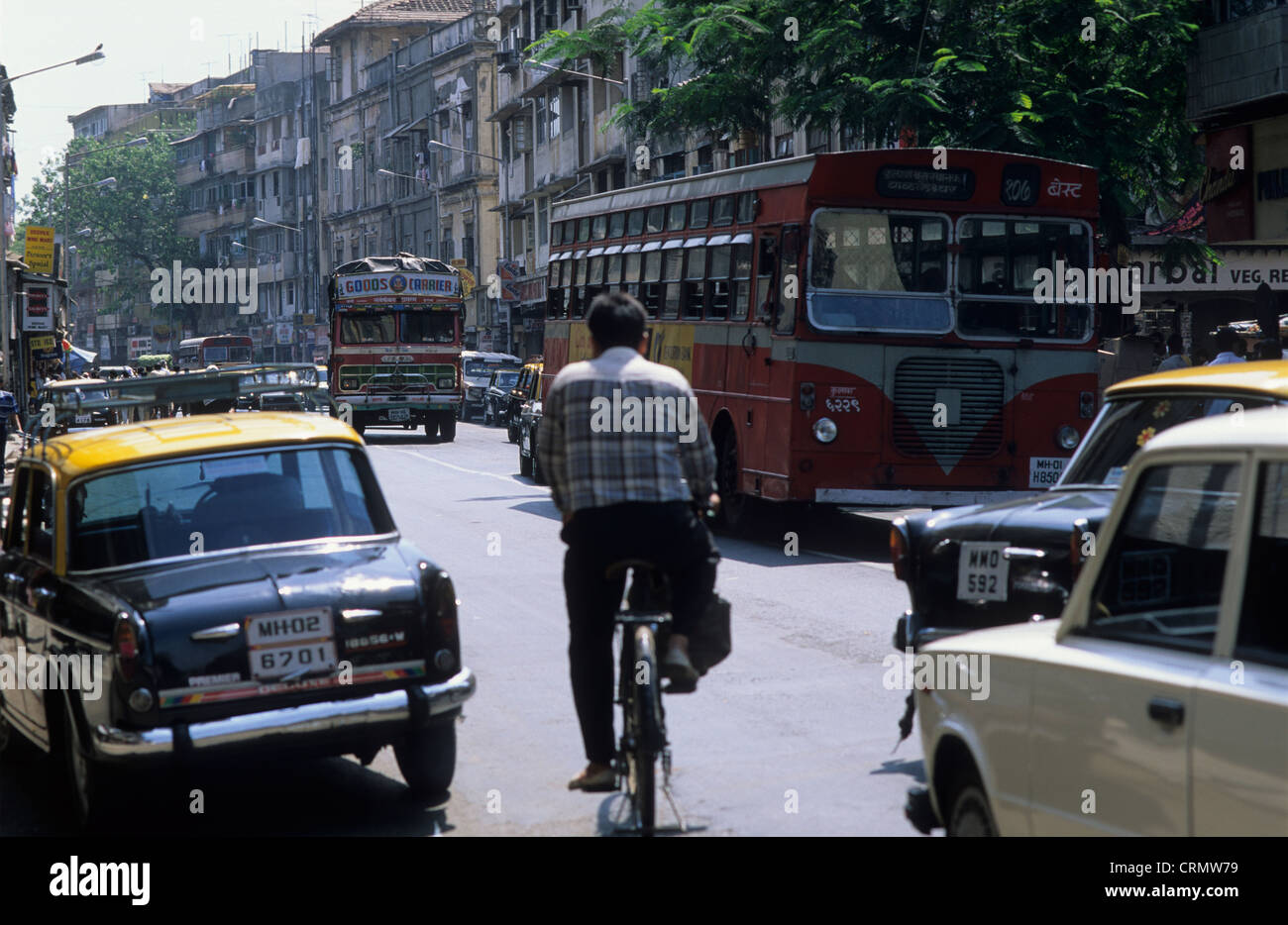 Indien, Mumbai (Bombay), Straßenszene in Pati Marg Bereich. Stockfoto