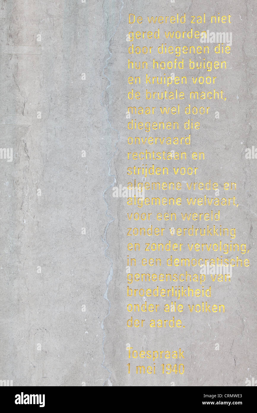 Teil einer Rede am 1. Mai 1940, von belgischen Premierminister Camille Huysmans auf einem Denkmal in Antwerpen, Belgien Stockfoto