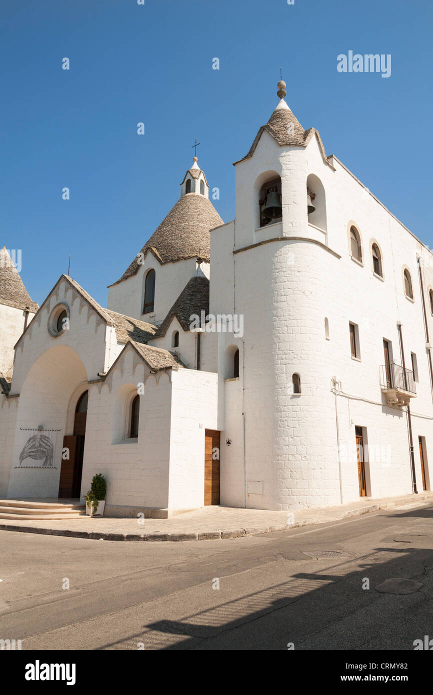 Kirche des Heiligen Antonius, ein Trullo Kirche, Rione Monti, Alberobello, Provinz Bari, Apulien, Italien Stockfoto