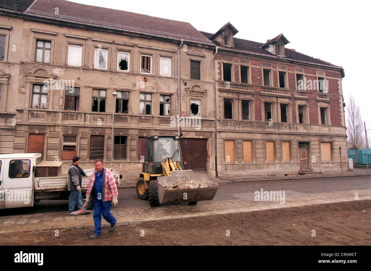 Stehendene leer, zerstörte Häuser in der DDR Stockfoto