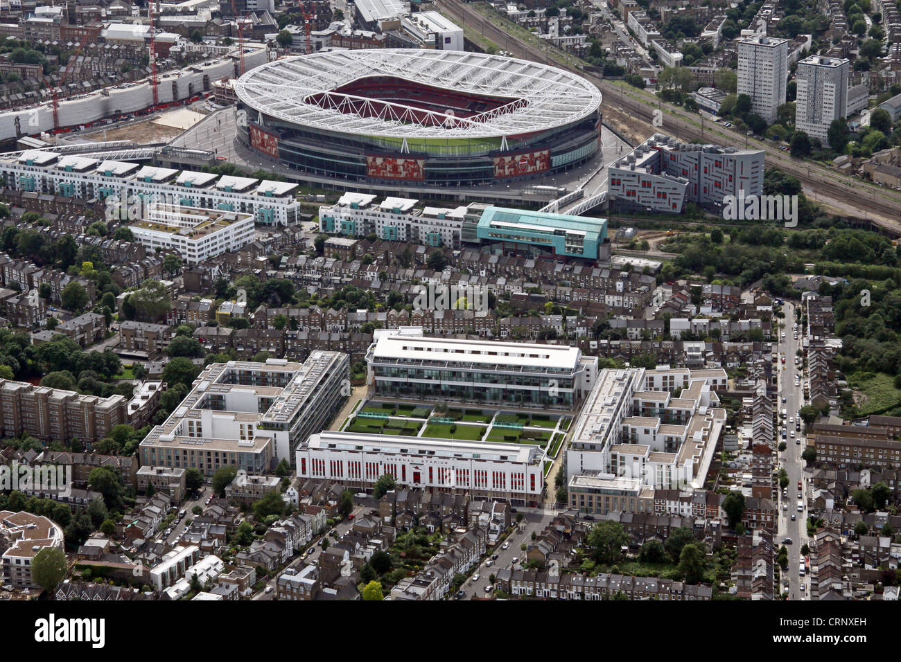 Luftbild von Highbury Square Entwicklung und Arsenal Emirates Stadium, London N5 Stockfoto